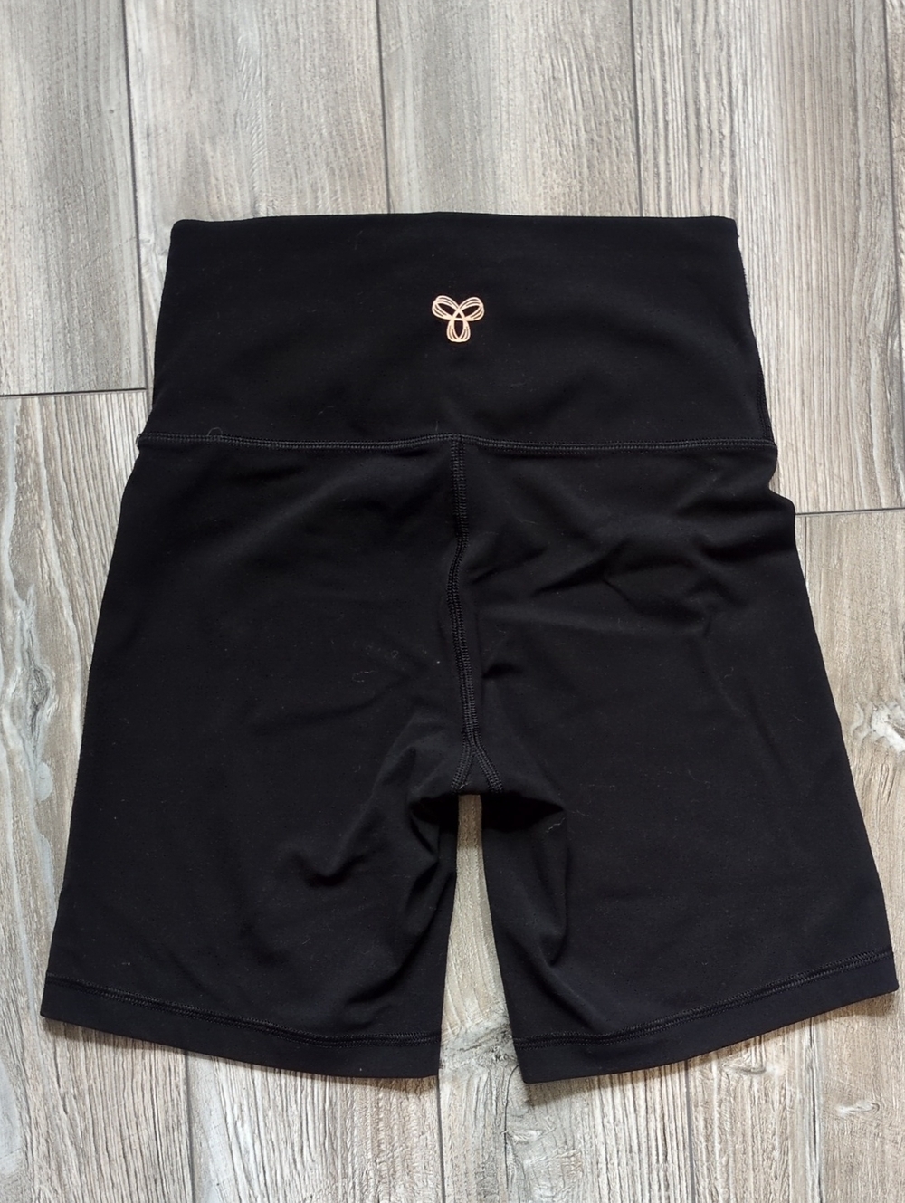 Aritzia TNA Butter High-Rise Black Biker Shorts S